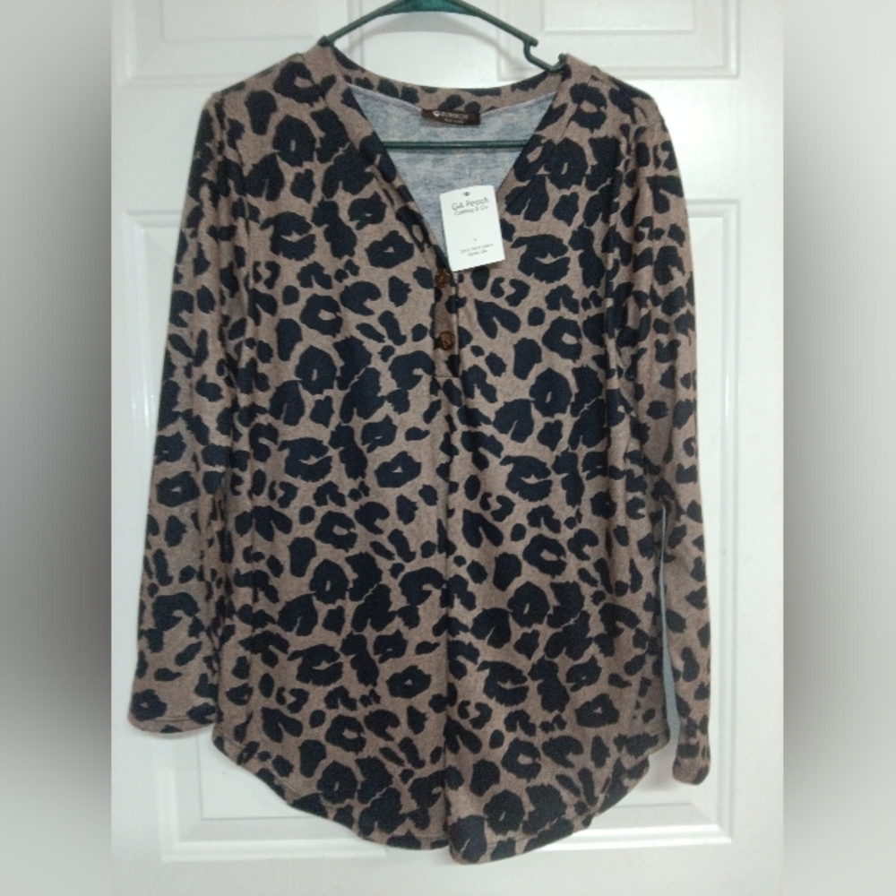 🦄BomBom Stylish Leopard Print V-Neck Long Sleeve Top Size Large